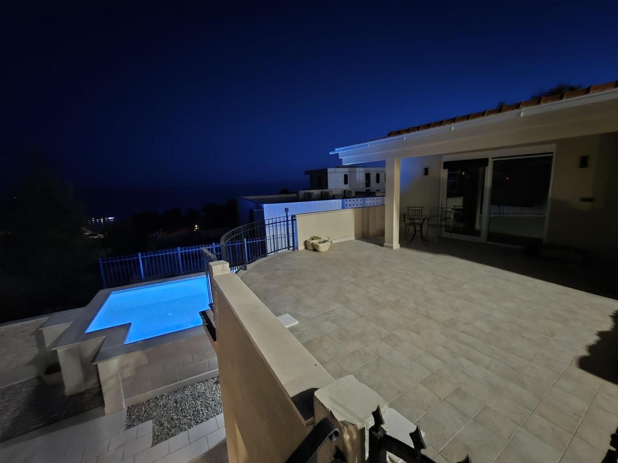 Gv - Holiday Home With Magnapool Makarska