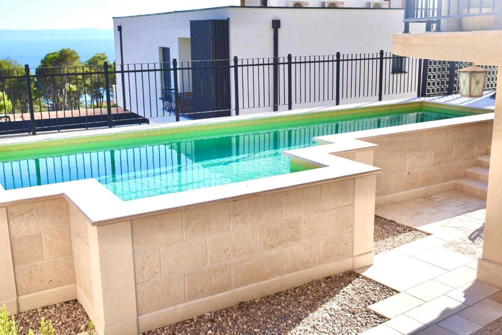 Villa Gv - Holiday Home With Magnapool Makarska